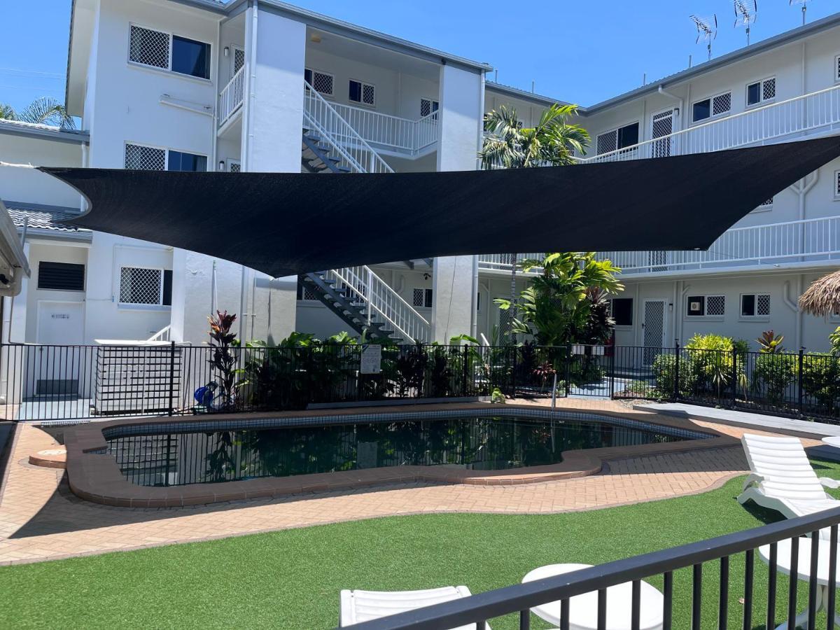 Cocos Holiday Apartments Trinity Beach Exterior foto